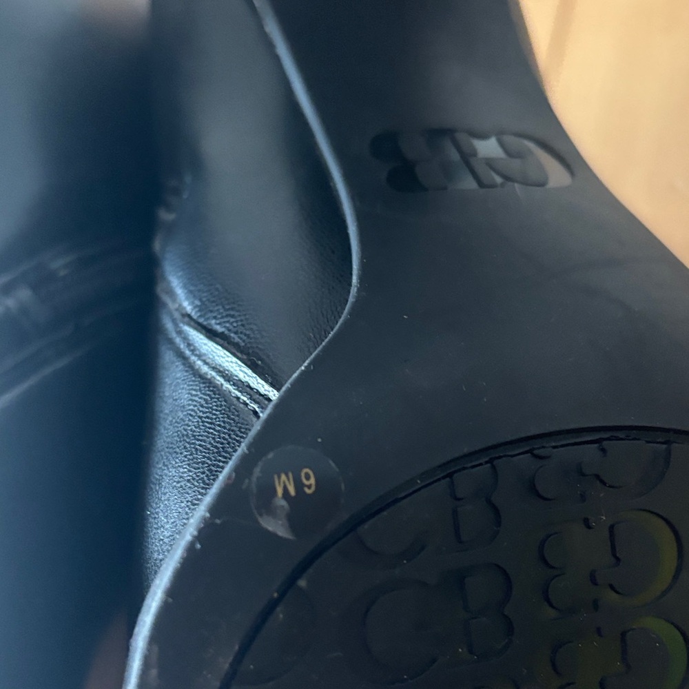 GB "Holy-Grail" Black Leather Square-Toe Ankle Boots - Picture 2 of 3